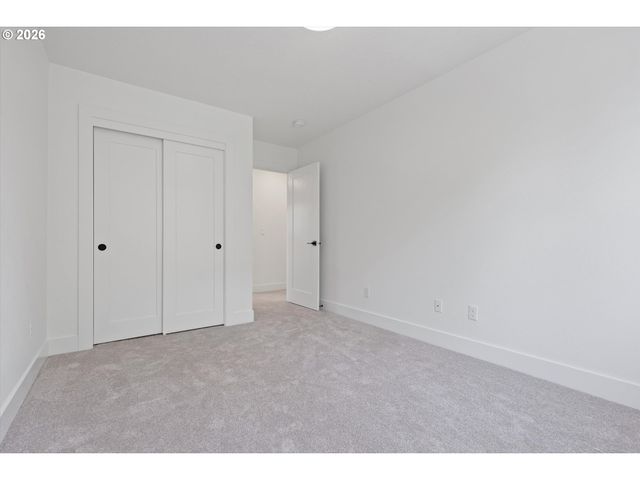 4148 Sw 174th Ave, Beaverton, OR 97078