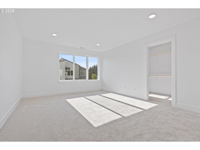 4148 Sw 174th Ave, Beaverton, OR 97078