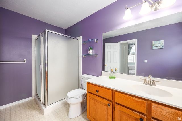 2231 N VALLEY VIEW DR, Layton, UT 84040