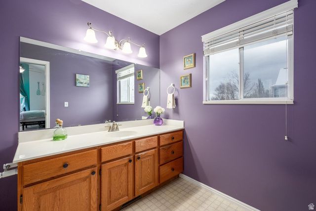 2231 N VALLEY VIEW DR, Layton, UT 84040