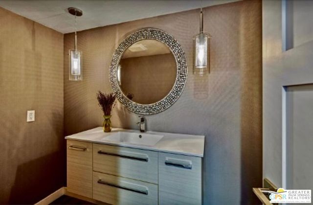 251 N Canyon Circle, Palm Springs, CA 92264
