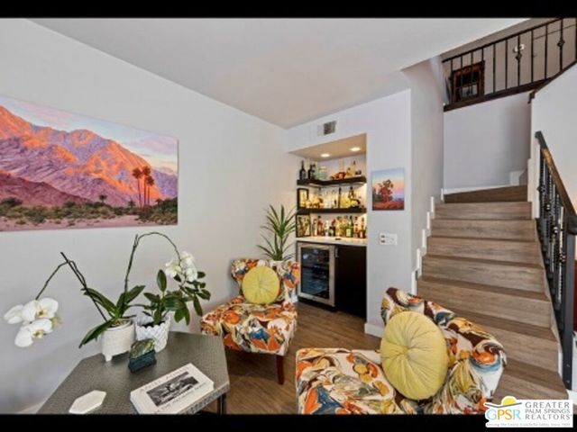 251 N Canyon Circle, Palm Springs, CA 92264