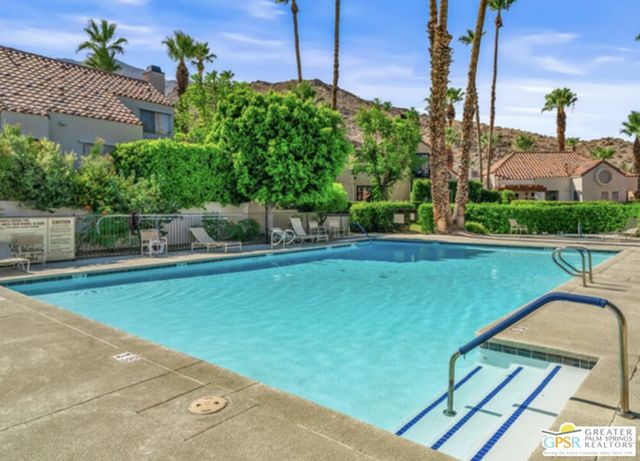 251 N Canyon Circle, Palm Springs, CA 92264