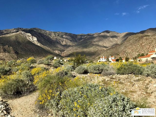 251 N Canyon Circle, Palm Springs, CA 92264