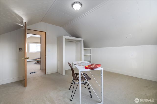 307 Center St, La Conner, WA 98257