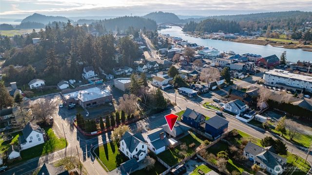 307 Center St, La Conner, WA 98257