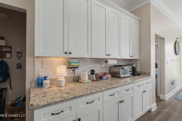 8 Canyon Oak, Hattiesburg, MS 39402