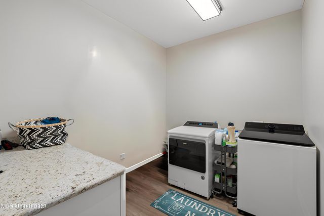 8 Canyon Oak, Hattiesburg, MS 39402