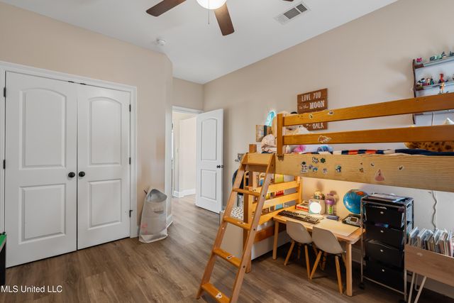 8 Canyon Oak, Hattiesburg, MS 39402