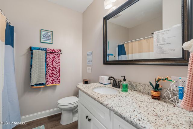 8 Canyon Oak, Hattiesburg, MS 39402