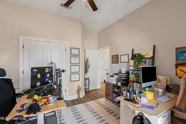 8 Canyon Oak, Hattiesburg, MS 39402