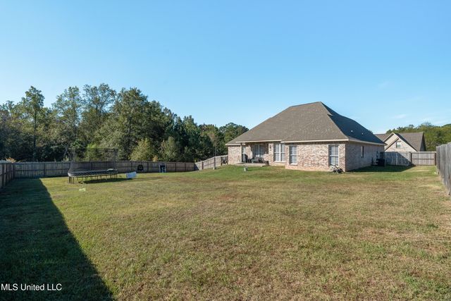 8 Canyon Oak, Hattiesburg, MS 39402