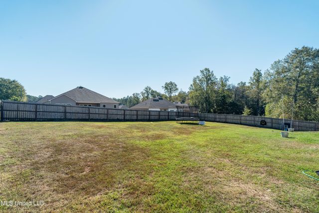 8 Canyon Oak, Hattiesburg, MS 39402