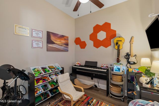 8 Canyon Oak, Hattiesburg, MS 39402