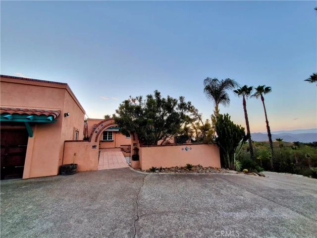 16211 Highland Valley Road, Ramona, CA 92065