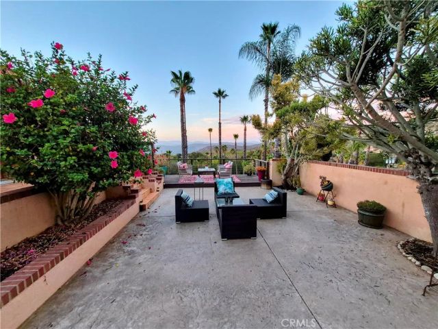 16211 Highland Valley Road, Ramona, CA 92065