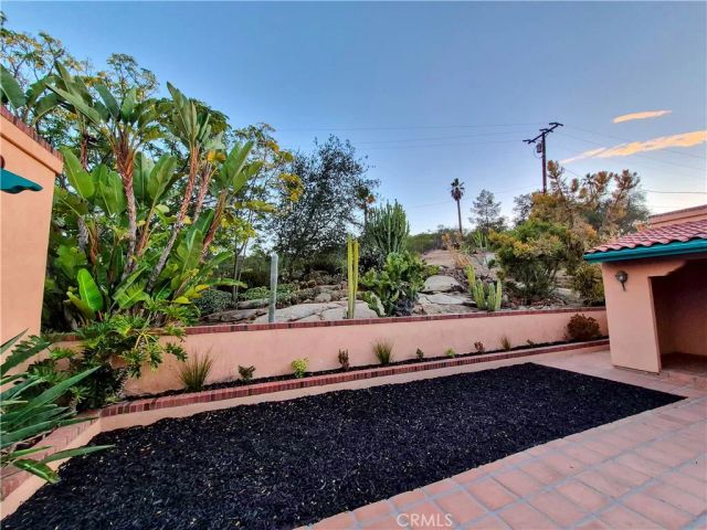 16211 Highland Valley Road, Ramona, CA 92065