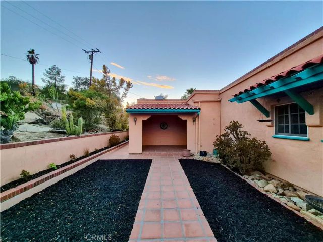 16211 Highland Valley Road, Ramona, CA 92065