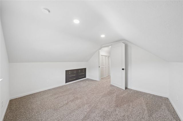 535 Glen Shannon Dr, Castle Shannon, PA 15234