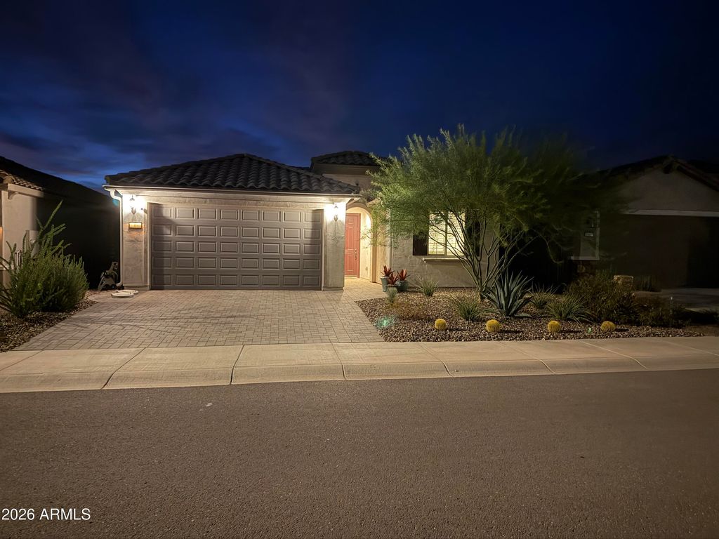 27080 W ADAM Avenue, Buckeye, AZ 85396 — photo 2