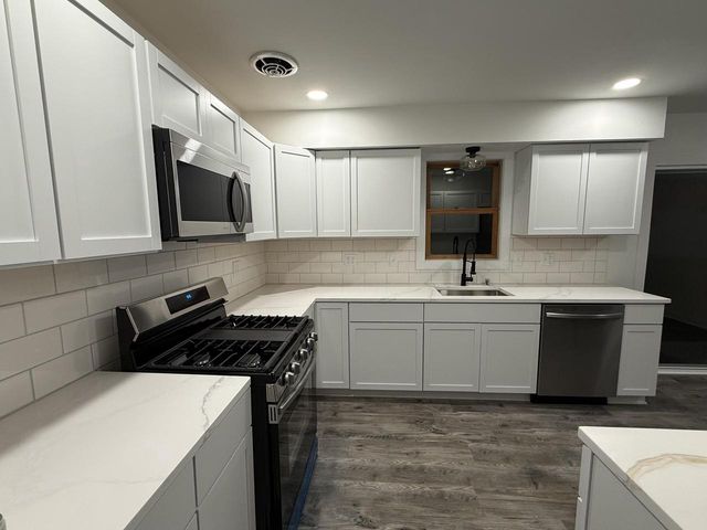 9317 Carol Ann DRIVE, Sturtevant, WI 53177