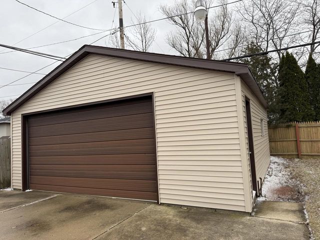 9317 Carol Ann DRIVE, Sturtevant, WI 53177