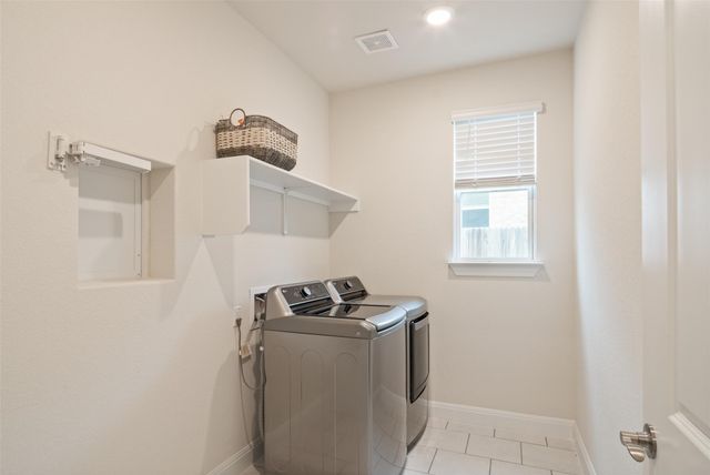 293 Barnhill LOOP, Dripping Springs, TX 78620