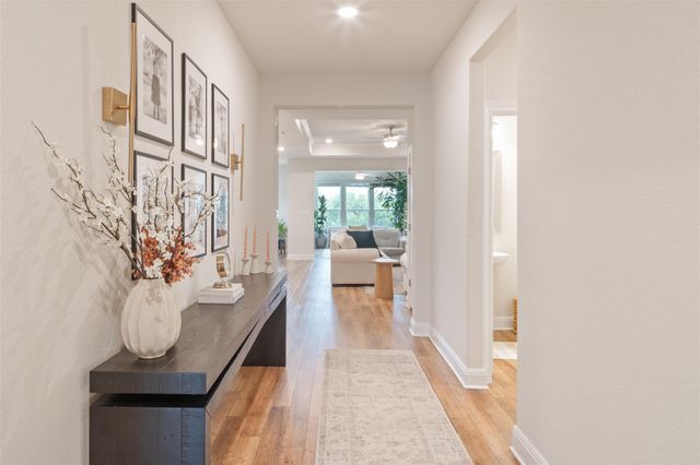 293 Barnhill LOOP, Dripping Springs, TX 78620