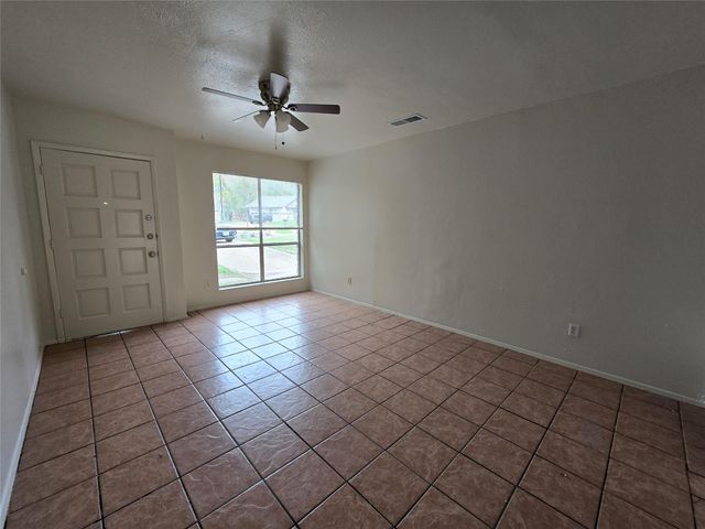 1109 Village Green DR, Austin, TX 78753