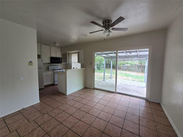 1109 Village Green DR, Austin, TX 78753