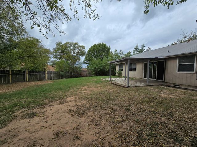 1109 Village Green DR, Austin, TX 78753