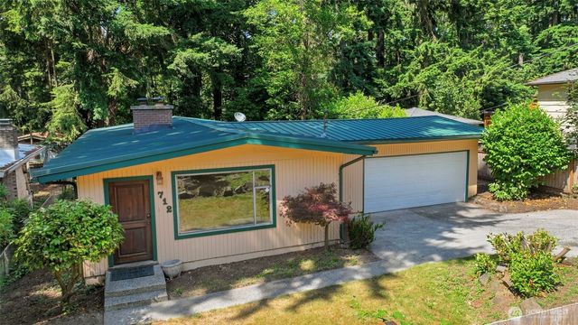 712 NE 198th Street, Shoreline, WA 98155