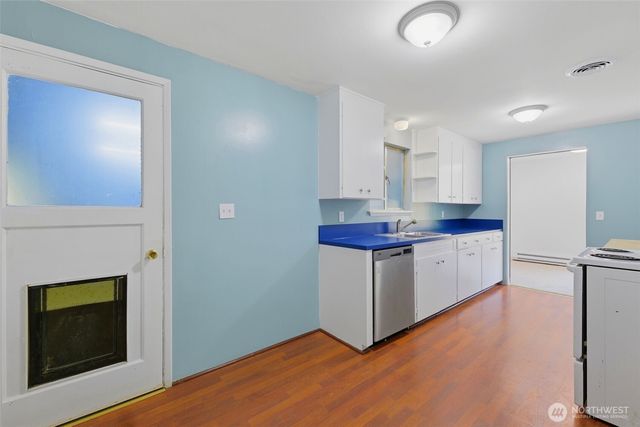 712 NE 198th Street, Shoreline, WA 98155