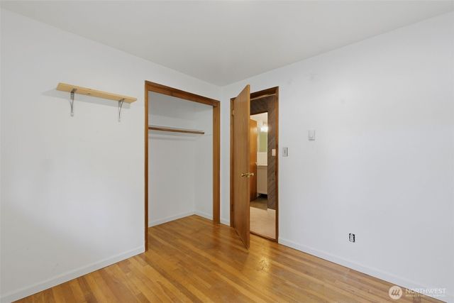 712 NE 198th Street, Shoreline, WA 98155