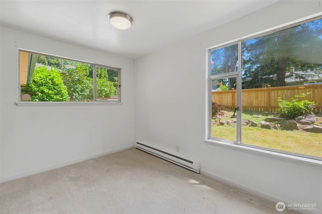712 NE 198th Street, Shoreline, WA 98155