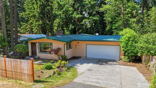 712 NE 198th Street, Shoreline, WA 98155