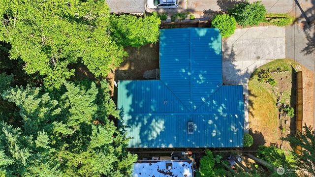 712 NE 198th Street, Shoreline, WA 98155