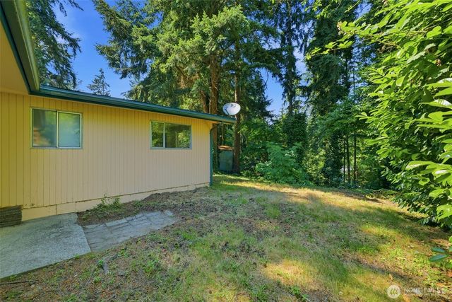 712 NE 198th Street, Shoreline, WA 98155