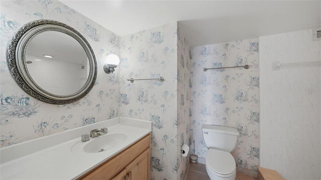 2301 GULF OF MEXICO DRIVE 43N, Longboat Key, FL 34228