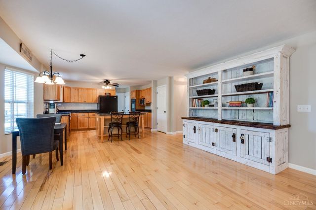 8109 Zoar Rd, Hamilton Twp, OH 45152