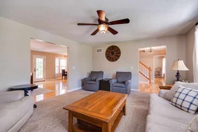 8109 Zoar Rd, Hamilton Twp, OH 45152