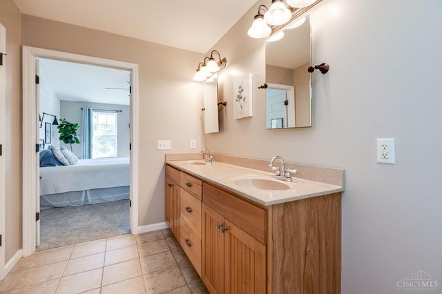 8109 Zoar Rd, Hamilton Twp, OH 45152