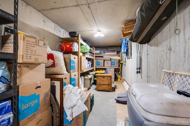 8109 Zoar Rd, Hamilton Twp, OH 45152