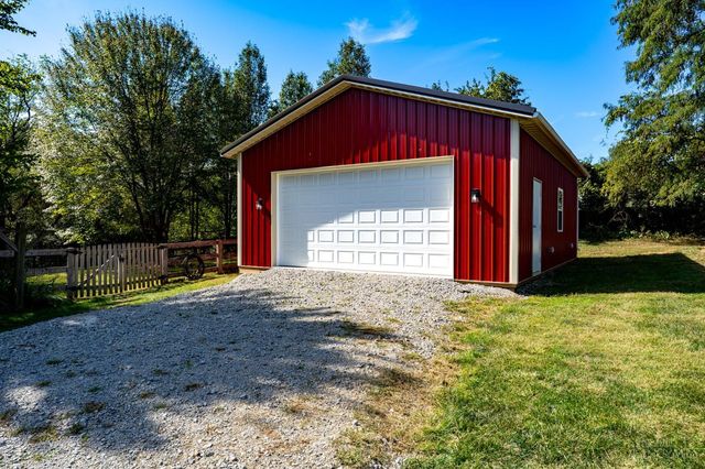 8109 Zoar Rd, Hamilton Twp, OH 45152