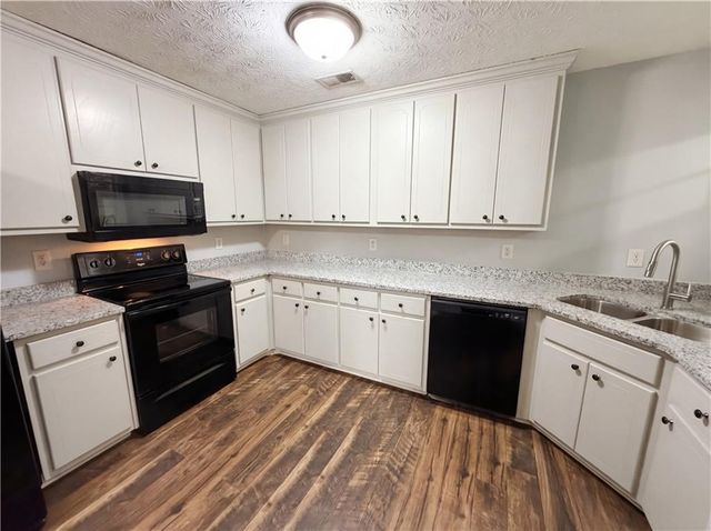 42 Edgefield Drive, Commerce, GA 30529