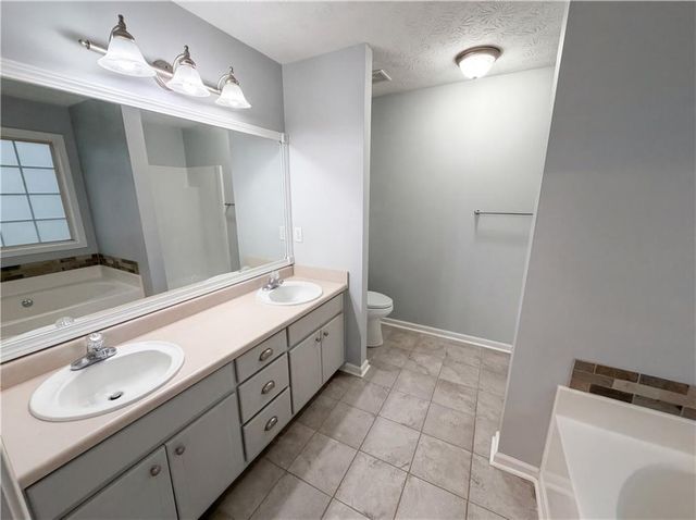 42 Edgefield Drive, Commerce, GA 30529