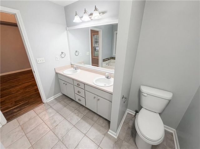 42 Edgefield Drive, Commerce, GA 30529