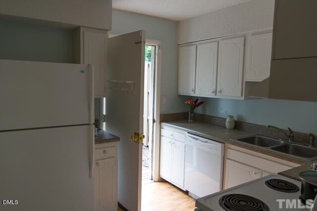220 Elizabeth Apt G10, Chapel Hill, NC 27514