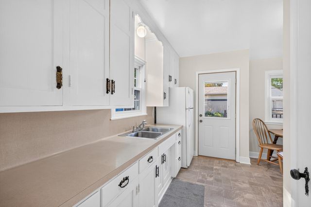 3106 Hayes Street NE, Minneapolis, MN 55418