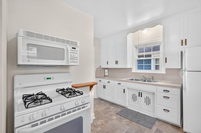 3106 Hayes Street NE, Minneapolis, MN 55418